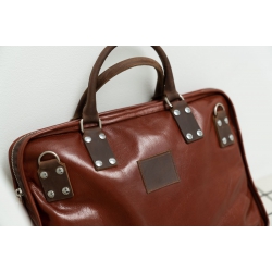 BAGS V8 2