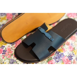SANDAL V 1